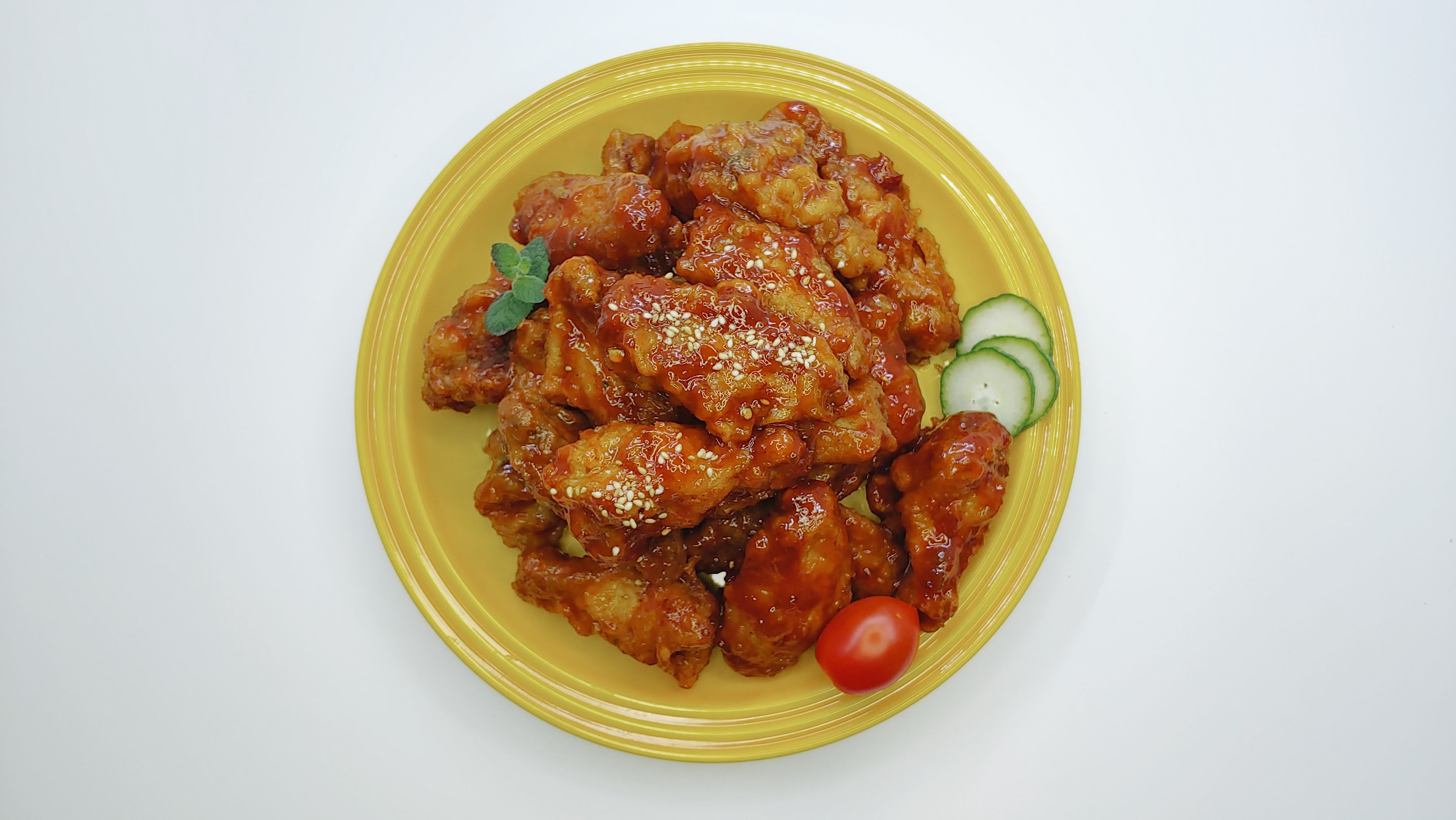 Dawa Chicken Korean style fried chicken restaurant in Montreal